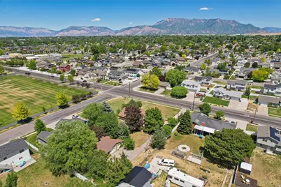 2031 N 1500 W, Clinton, UT 84015 - Photo 33