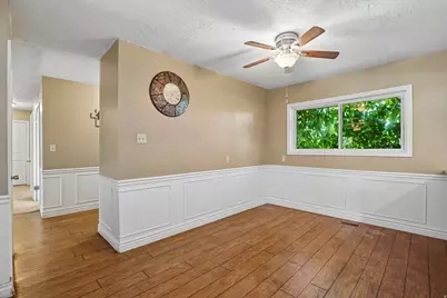 2031 N 1500 W, Clinton, UT 84015 - Photo 15
