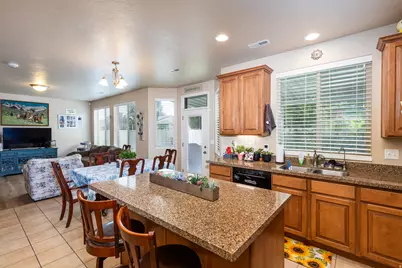 949 N Fox Hollow Dr W, North Salt Lake, UT 84054 - Photo 9