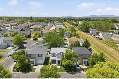 2019 N 2195 W, Clinton, UT 84015 - Photo 25