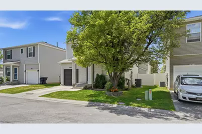 2019 N 2195 W, Clinton, UT 84015 - Photo 3