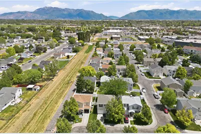 2019 N 2195 W, Clinton, UT 84015 - Photo 29
