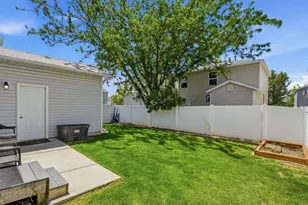 2019 N 2195 W, Clinton, UT 84015 - Photo 5