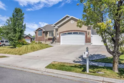 1173 Inverness Dr, Syracuse, UT 84075 - Photo 1