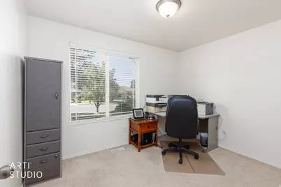 882 W 25 N, Clearfield, UT 84015 - Photo 17