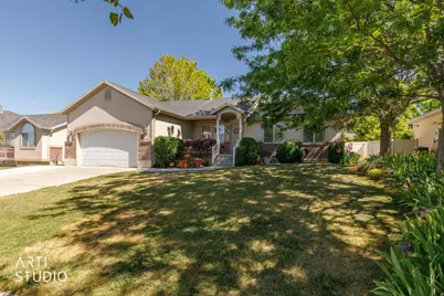 882 W 25 N, Clearfield, UT 84015 - Photo 3
