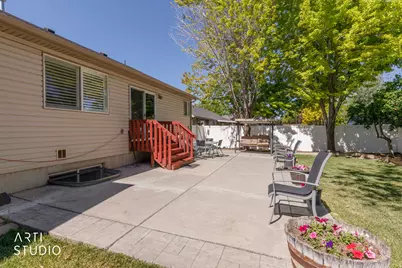 882 W 25 N, Clearfield, UT 84015 - Photo 29