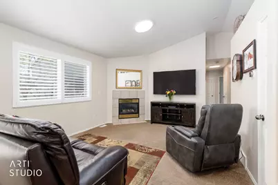 882 W 25 N, Clearfield, UT 84015 - Photo 11