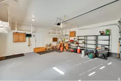2304 W Bonanza Cir, South Jordan, UT 84095 - Photo 39