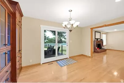 2304 W Bonanza Cir, South Jordan, UT 84095 - Photo 9
