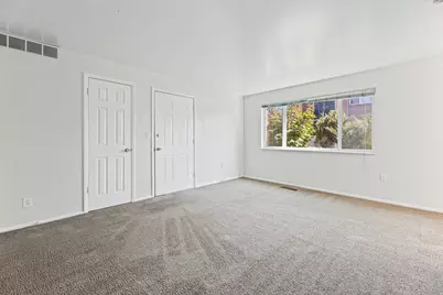 549 E Stringham Ave S, Salt Lake City, UT 84106 - Photo 3