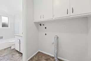 549 E Stringham Ave S, Salt Lake City, UT 84106 - Photo 11
