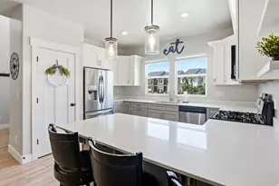 286 W 590 N, Vineyard, UT 84059 - Photo 9