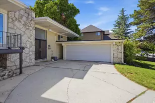 6557 S 2600 E, Cottonwood Heights, UT 84121 - Photo 3
