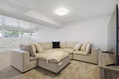 6557 S 2600 E, Cottonwood Heights, UT 84121 - Photo 21