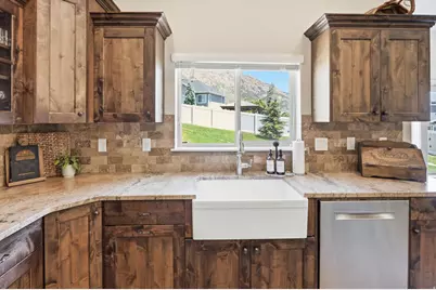 3668 N 575 E, North Ogden, UT 84414 - Photo 15