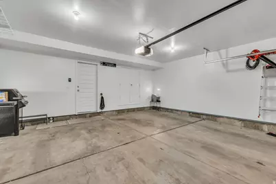241 W 1010 S, Logan, UT 84321 - Photo 25