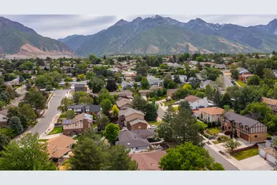 2241 E Somerset Dr S, Cottonwood Heights, UT 84121 - Photo 53