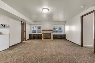 281 E Regent Park Ct S, Midvale, UT 84047 - Photo 21