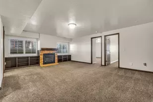 281 E Regent Park Ct S, Midvale, UT 84047 - Photo 19