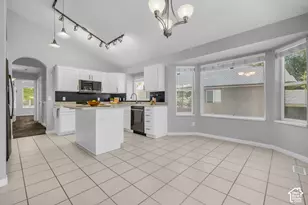 281 E Regent Park Ct S, Midvale, UT 84047 - Photo 11