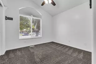281 E Regent Park Ct S, Midvale, UT 84047 - Photo 13