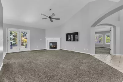281 E Regent Park Ct S, Midvale, UT 84047 - Photo 3