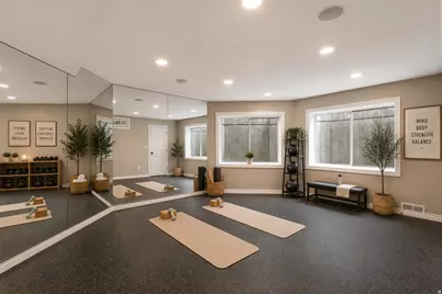 6385 S Shenandoah Park Ave E, Salt Lake City, UT 84121 - Photo 7