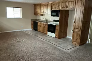 579 E Fremont Way, Elk Ridge, UT 84651 - Photo 17