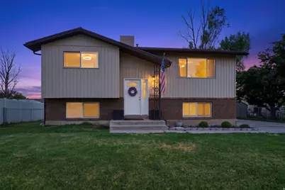 5079 S 2825 W, Roy, UT 84067 - Photo 7