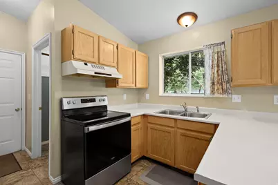 189 E 560 S, Smithfield, UT 84335 - Photo 7