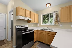 189 E 560 S, Smithfield, UT 84335 - Photo 7