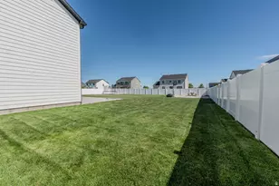 705 E 1150 S, Hyrum, UT 84319 - Photo 37