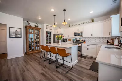 705 E 1150 S, Hyrum, UT 84319 - Photo 11