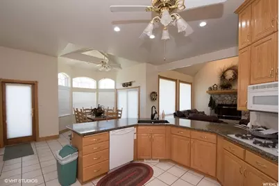 913 N Swiss Farm Ct W, Midway, UT 84049 - Photo 3