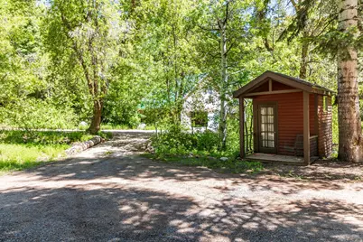 6424 E Lefthand Fork Ln, Salt Lake City, UT 84108 - Photo 43