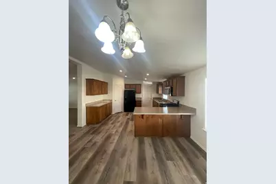 843 S 900 W, Provo, UT 84601 - Photo 3
