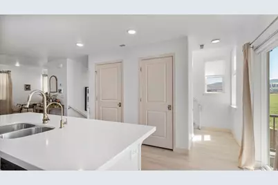 12996 S Cohab Canyon Ct, Riverton, UT 84096 - Photo 9