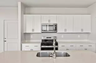 3492 N Hannah St, Eagle Mountain, UT 84005 - Photo 17