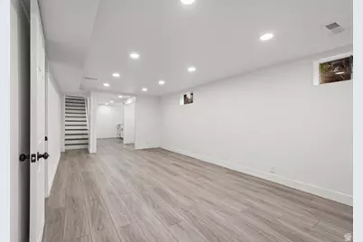 1016 S 400 W, Bountiful, UT 84010 - Photo 23