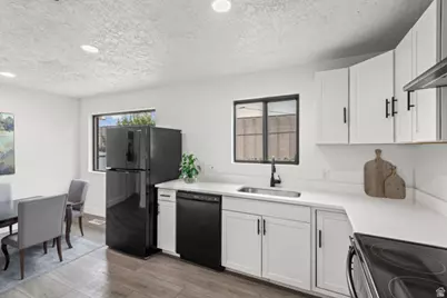 1016 S 400 W, Bountiful, UT 84010 - Photo 13