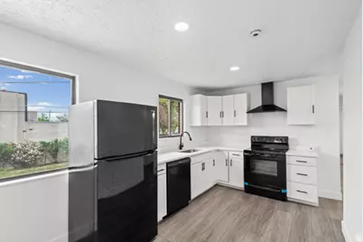 1016 S 400 W, Bountiful, UT 84010 - Photo 11