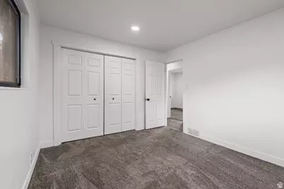 1016 S 400 W, Bountiful, UT 84010 - Photo 17