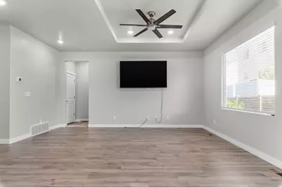 7867 W Walk About Way, Magna, UT 84044 - Photo 7