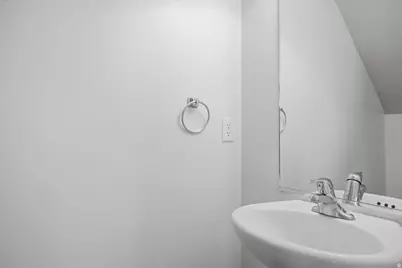 2475 S Gilmour St, West Haven, UT 84401 - Photo 17