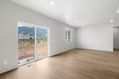 822 N 260 E #208, Santaquin, UT 84655 - Photo 11