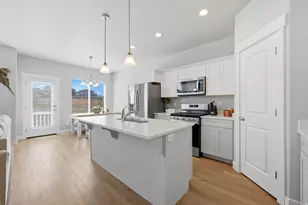 1007 N Ledger Dr, Saratoga Springs, UT 84045 - Photo 5