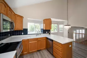 742 E Rowley Dr S, Millcreek, UT 84107 - Photo 5