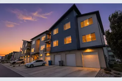 1076 W 490 S #201, American Fork, UT 84003 - Photo 3