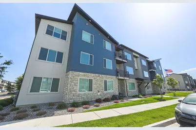 1076 W 490 S #201, American Fork, UT 84003 - Photo 7